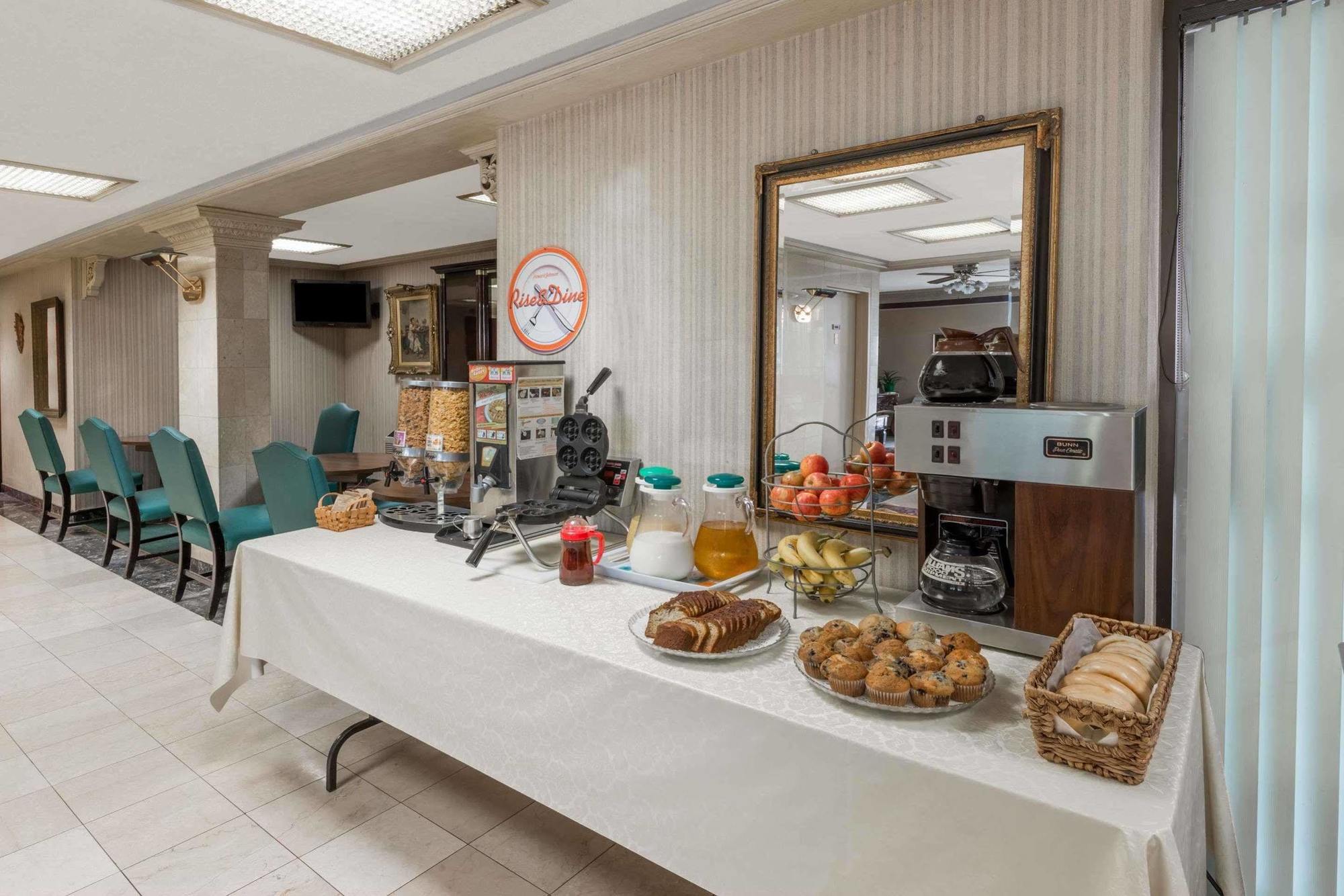 Surestay Plus By Best Western Windsor Esterno foto