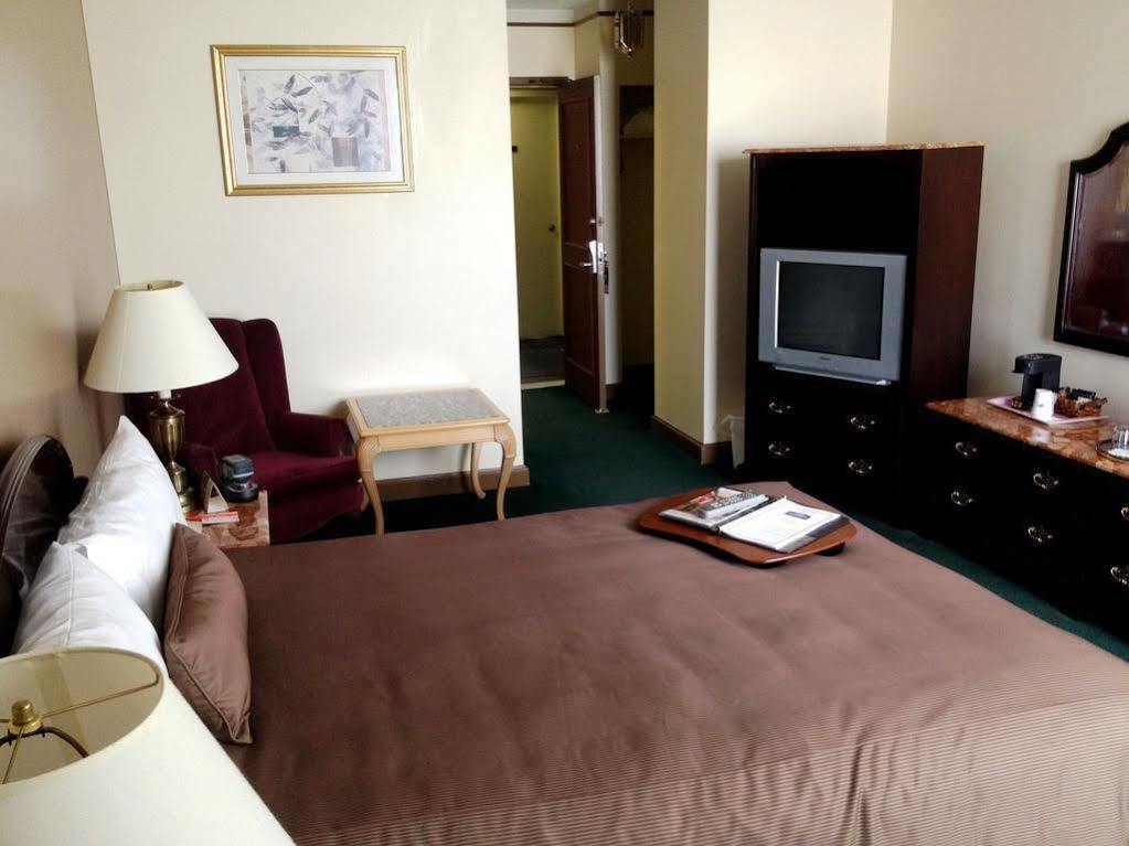 Surestay Plus By Best Western Windsor Esterno foto